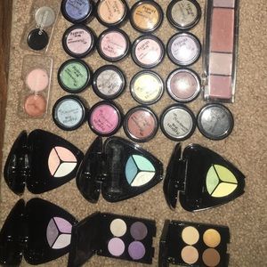 eyeshadow and blush
